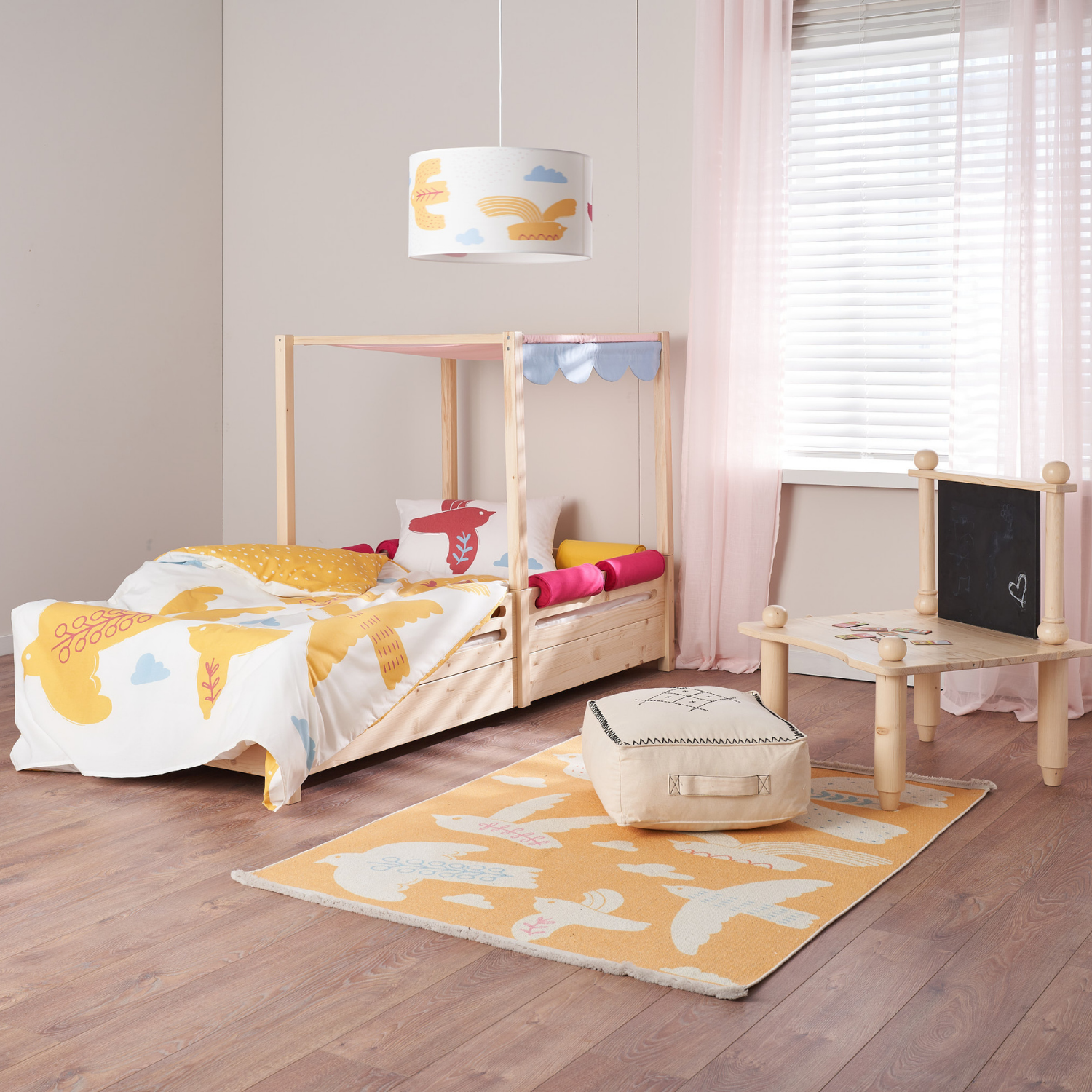 Karatahtalı Oyun Masası