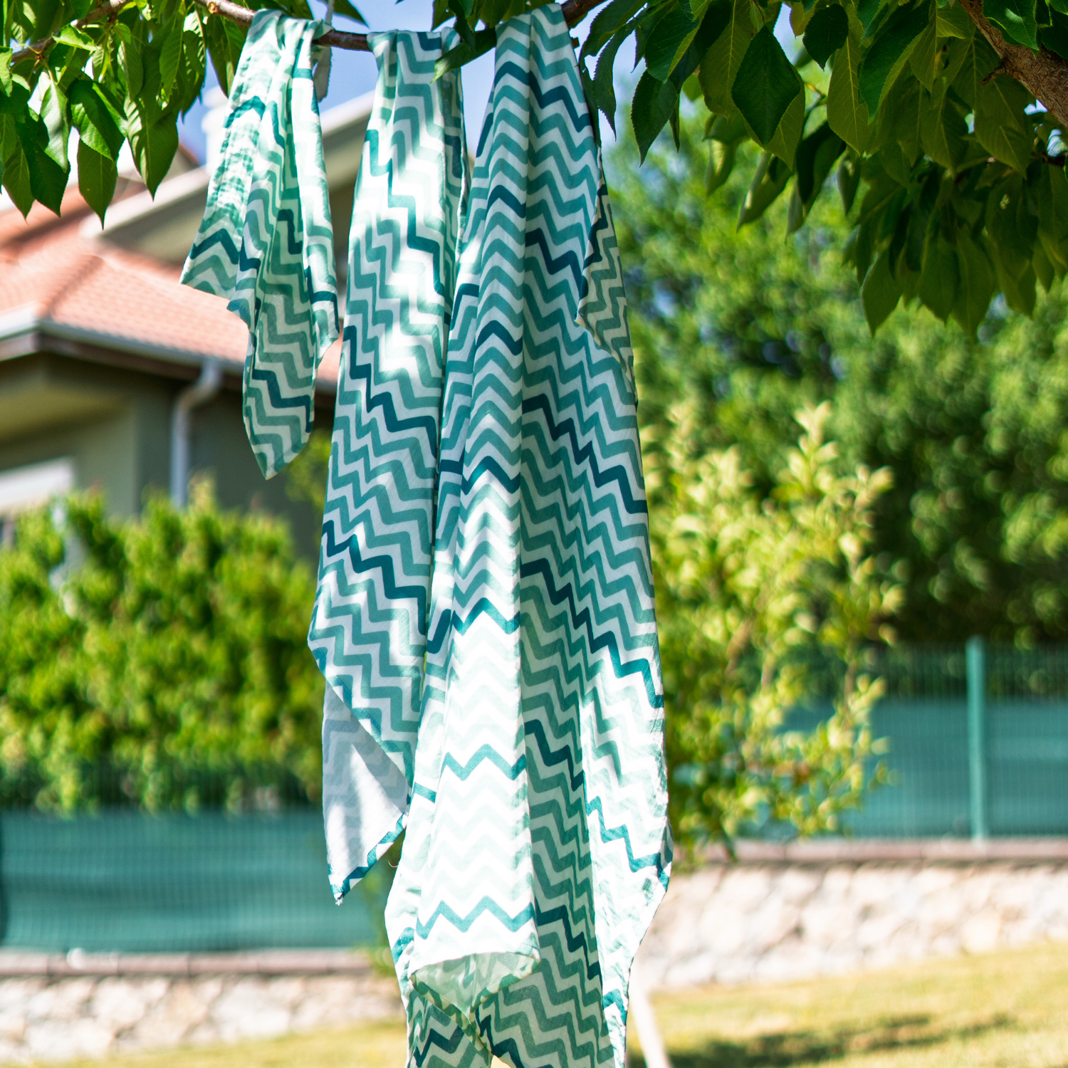 Big Flower Green Zigzag , Müslin Bebek Örtüsü ,70x70 cm